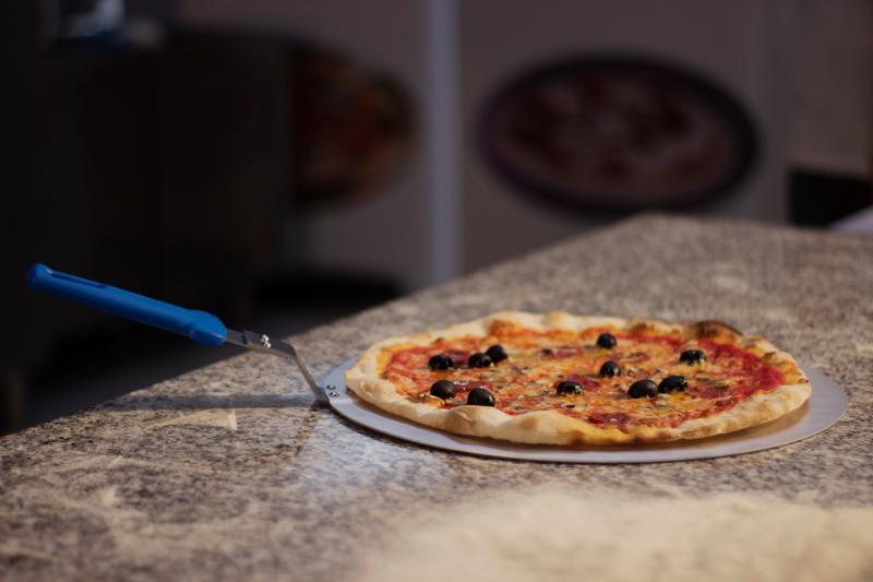 Vassoio pizza liscio all ø41cm manico